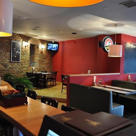 Hotel Orlik Plonsk Ngoại thất bức ảnh