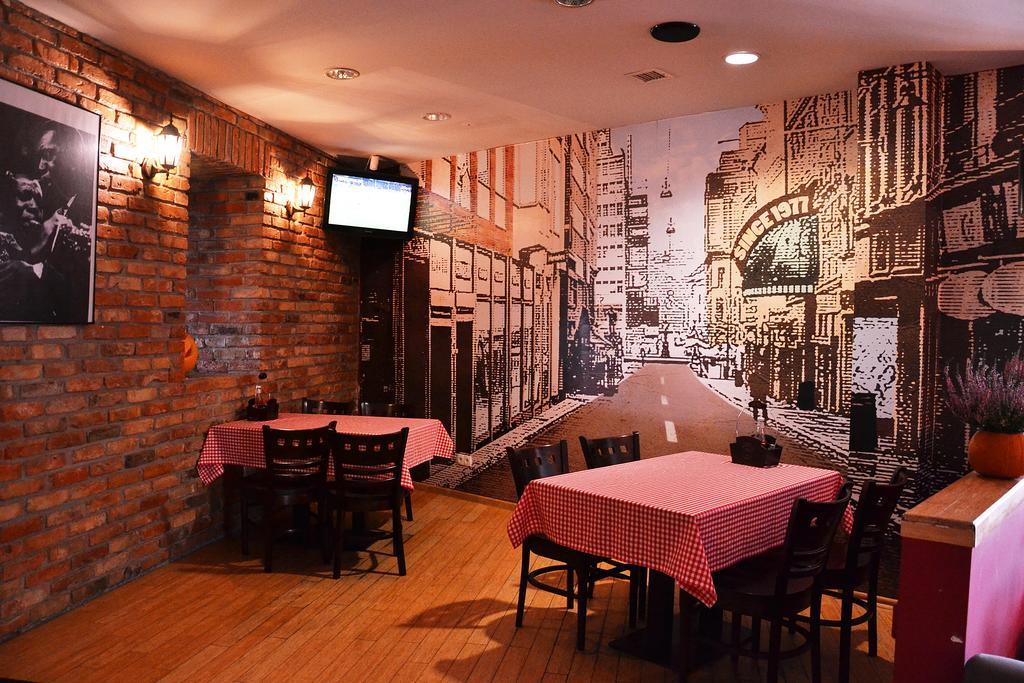 Hotel Orlik Plonsk Ngoại thất bức ảnh