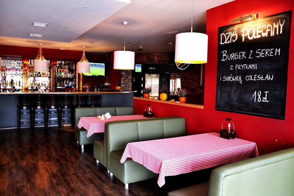 Hotel Orlik Plonsk Ngoại thất bức ảnh