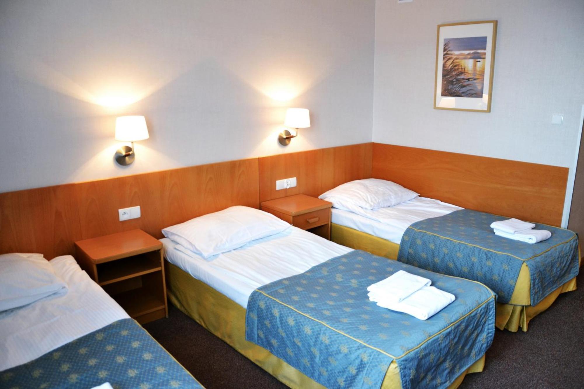 Hotel Orlik Plonsk Phòng bức ảnh