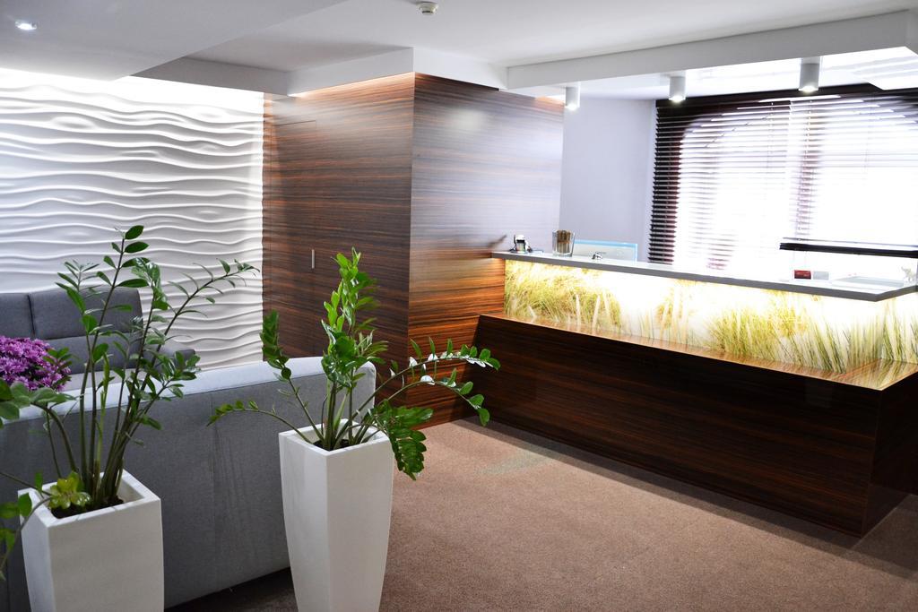 Hotel Orlik Plonsk Ngoại thất bức ảnh