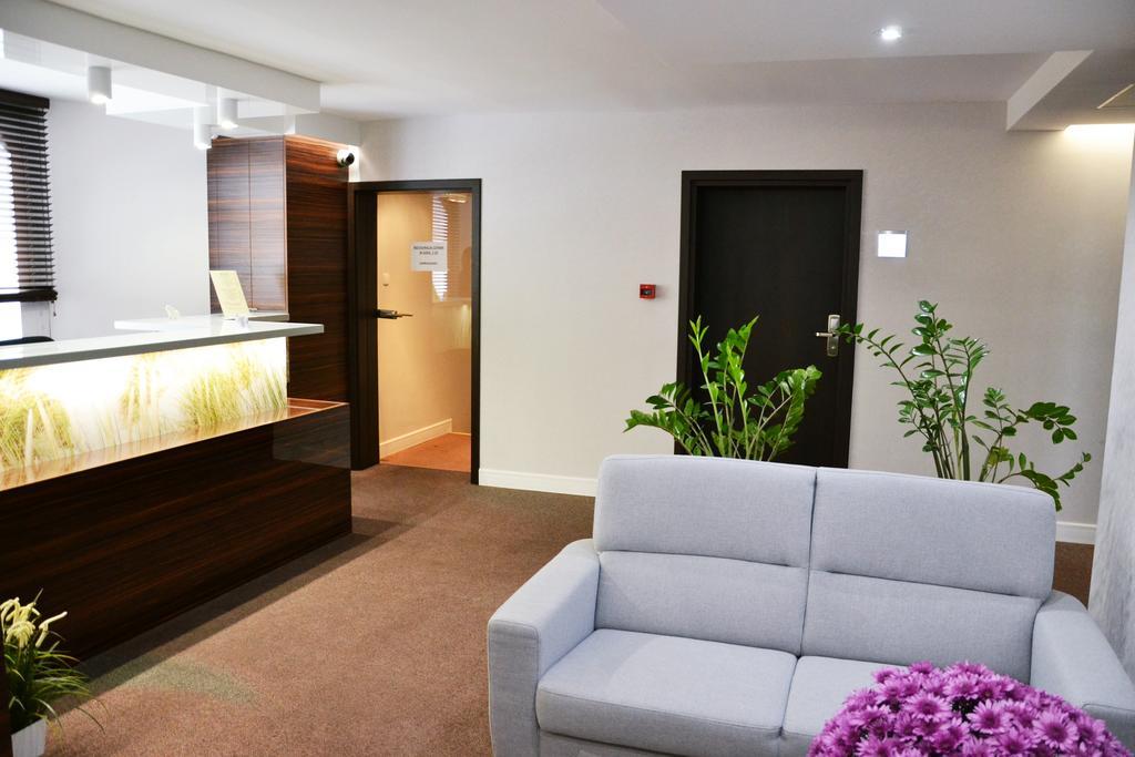 Hotel Orlik Plonsk Ngoại thất bức ảnh