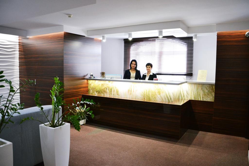 Hotel Orlik Plonsk Ngoại thất bức ảnh